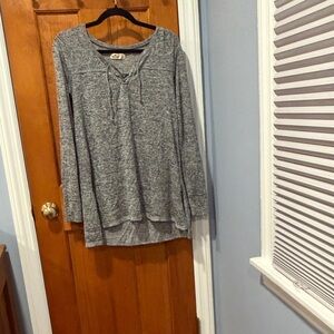 Hollister Heathered Gray Long Sleeve Top